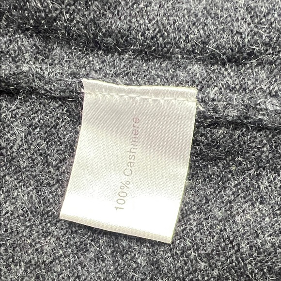 Cullen Unisex CASHMERE  Argyle V-Neck Oversized Sweater Small - Picture 3 of 4